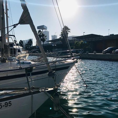 Sleep & Boats Barcelona City サン・アドリア・デ・ベソス エクステリア 写真
